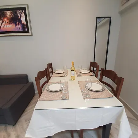 το σπιτι της μπρουνας * Néa Potídea