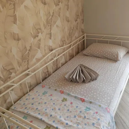 Daire το σπιτι της μπρουνας Nea Poteidaia